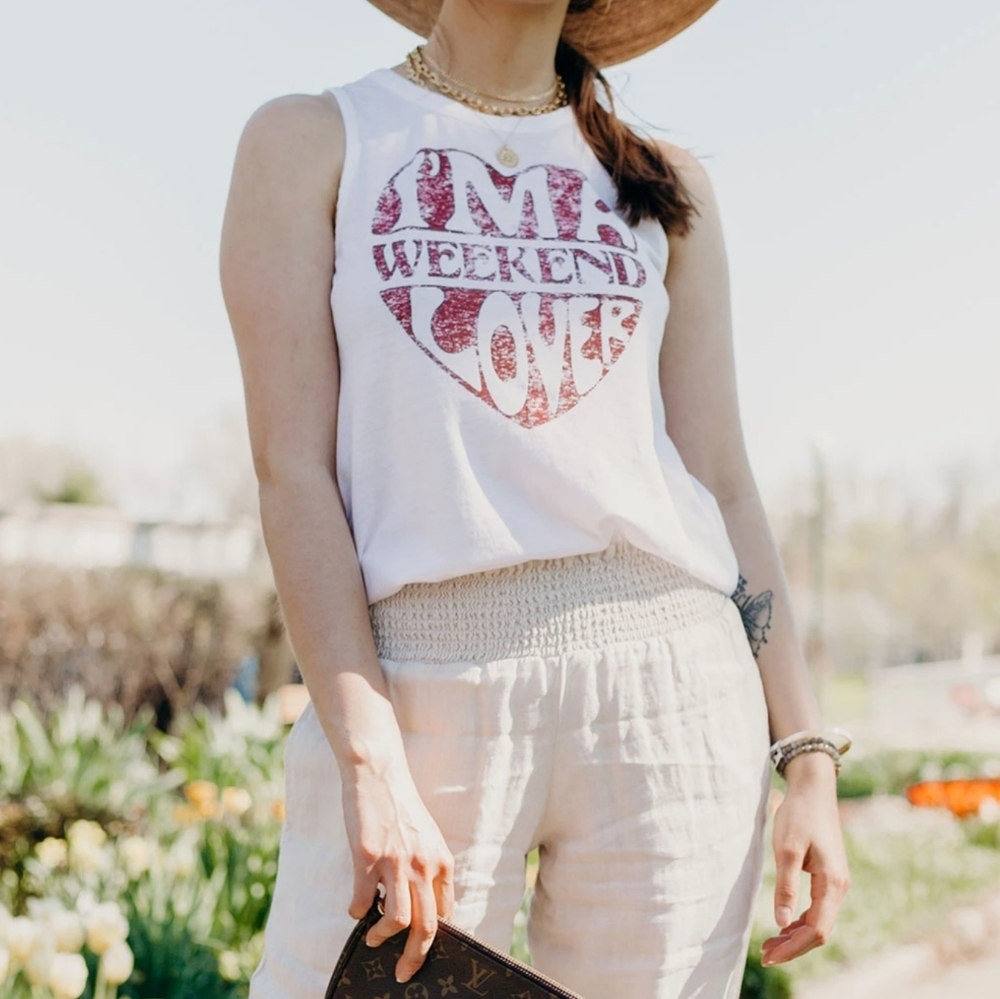 Chaser Weekend Lover Tank Top sz Medium